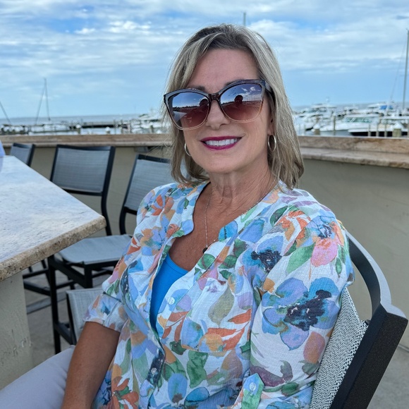 Meet your Posher, Rochelle - Picture 2 of 2